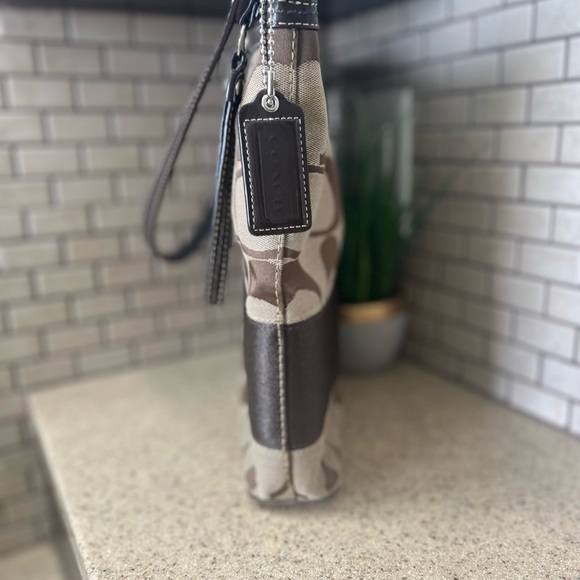 💜 Coach Canvas Stripe Shoulder Bag - Picture 4 of 7